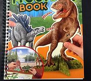 Top Model - Dino World Activity Book